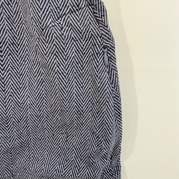 Athleta Blue Herringbone Skirt with Built-in Shorts Athleisure Size L - Picture 5 of 9